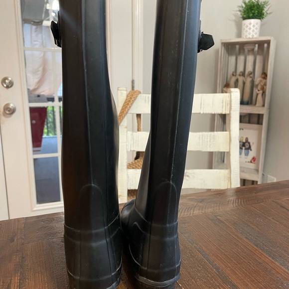 Hunter Original Tall Rainboots - Picture 2 of 3